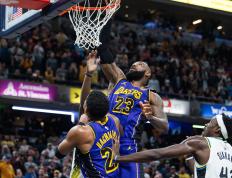 雷竞技-关于巴特勒回归赛场，绝杀首场状态亮眼，湖人观众沸腾！的信息